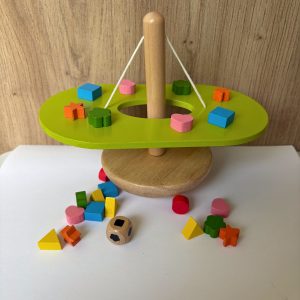 Jeu du balancier coloré en bois