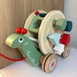 Escargot à tirer & à encastrer – Jouet motricité en bois