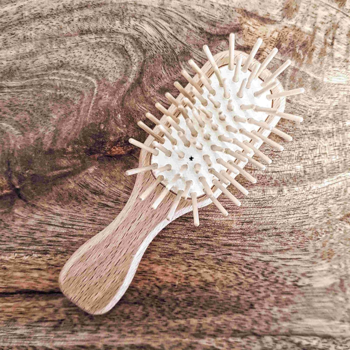 Mini – brosse à cheveux en bois – Image 2