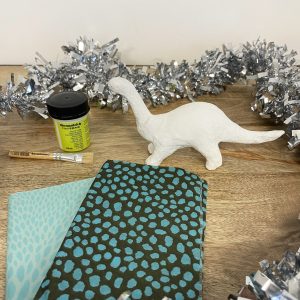 Décopatch Kit papier mâché – Modèle Dinosaure