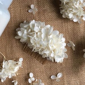 Peigne en Fleurs Blanches Hortensias Stabilisés